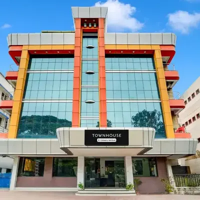 Super Townhouse Mysore Central
