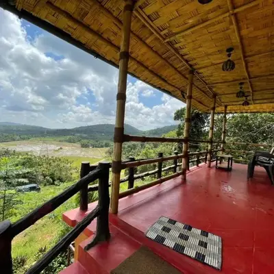 Angels Nest Home stay 2 Acra private plantation Mountain area balconey SunRice view Nearby Ngarhole wild life