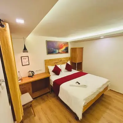 RIO ROOMS Medical College