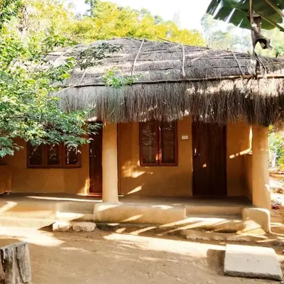 Cosmic Mud House Kanthalloor