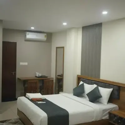 Cruz Inn calicut