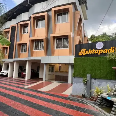 Ashtapadi Inn