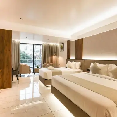 Royal Plaza Inn by RAK Rooms