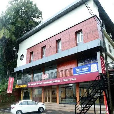 Haaz Grande Kunnamangalam