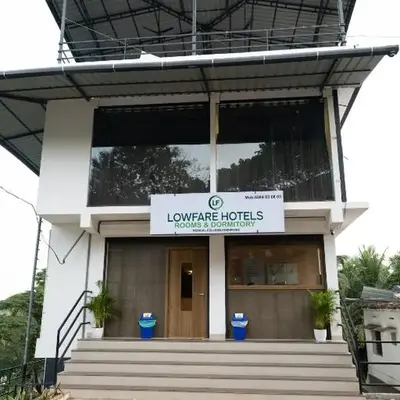 Lowfare Hotels Medical College