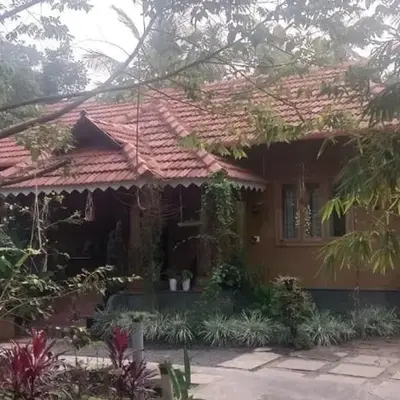 Puthooram Veedu
