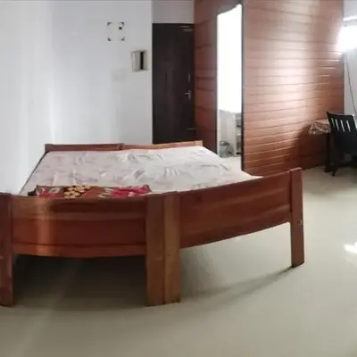 Aswathy Bhavan Vadakkenchery Near Star auditorium