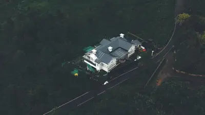 an aerial view of a house on the tracks at Memories at The Blue Mountains in Kotagiri