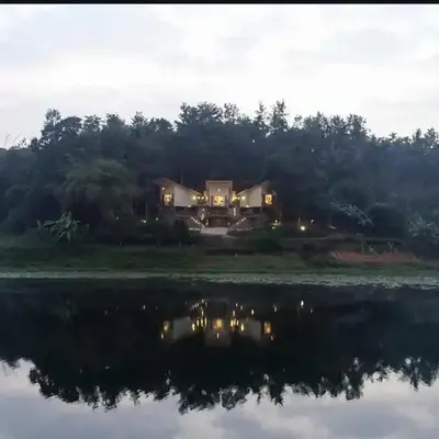 LAKE N DAZE by Masika stays