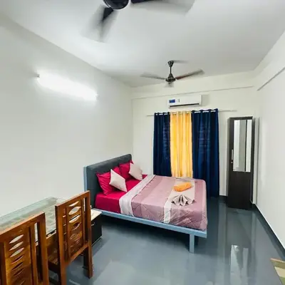 Silver Gate Rooms