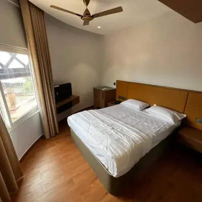 Cloud Nine Hotel - Kuthuparamba