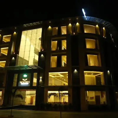 Woodies Bleisure Hotel