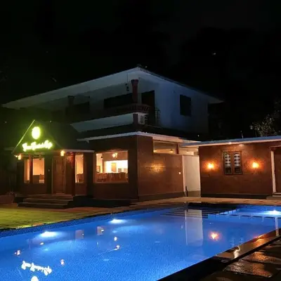 Green Garden Deluxe Room
