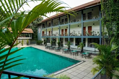 a view of the hotel from the courtyard at Fern Tree Resort in Mananthavady
