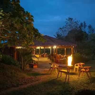 5BR Firefly By The River with Breakfast - Nature's Lap