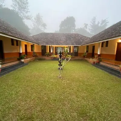 3 Hills Hostel