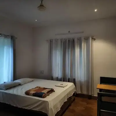 H Villa