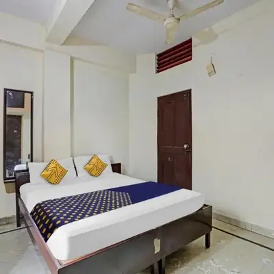 Hotel O Vishu Moni Residency